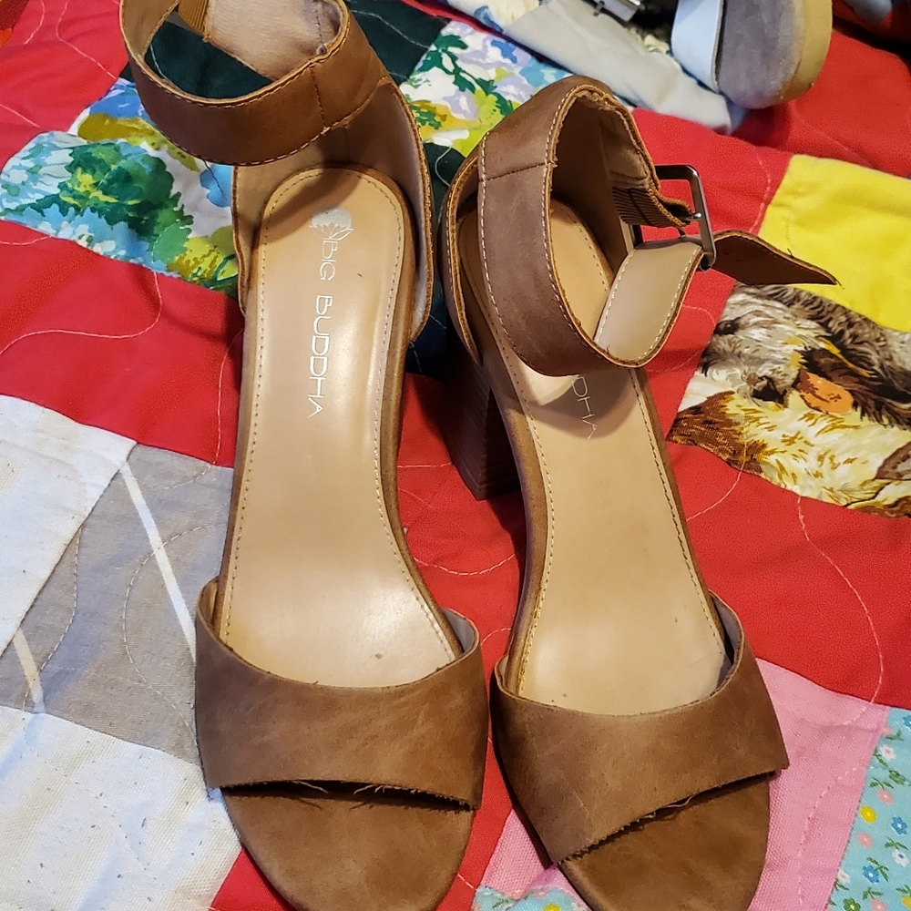 Tan heels